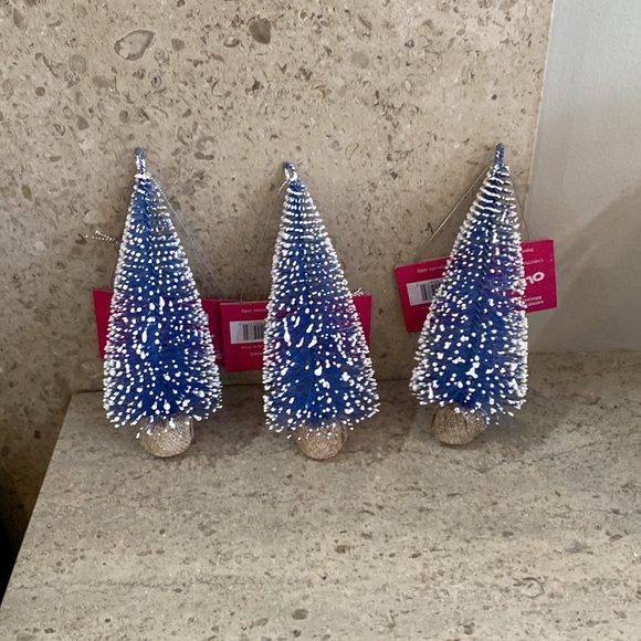 Christmas Tree Ornaments. Set of 3. - Picture 2 of 6